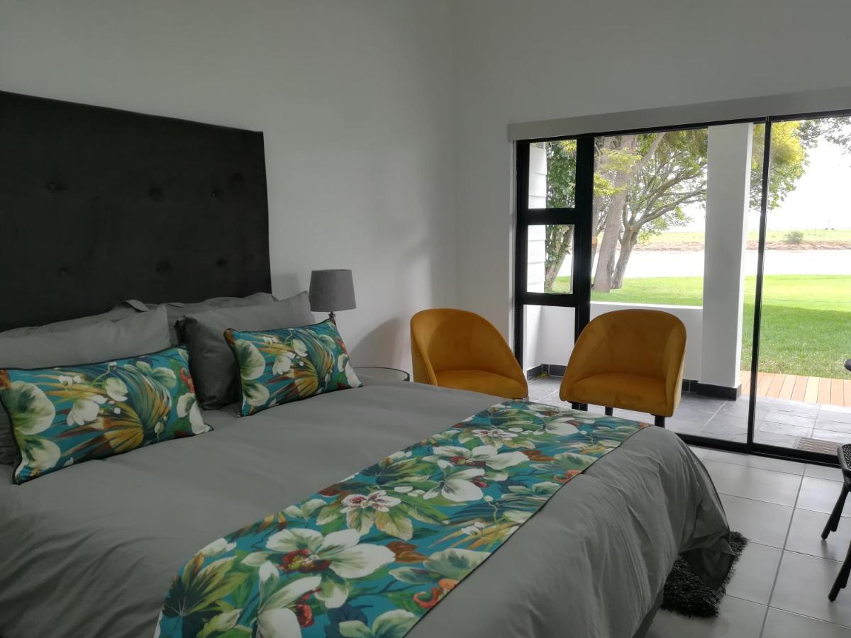 The Gamtoos Ferry Hotel Jeffreys Bay Exterior foto
